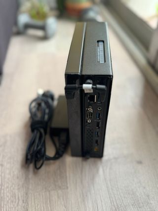 Lenovo ThinkCentre M700 i5- 8GB RAM- 500GB HDD