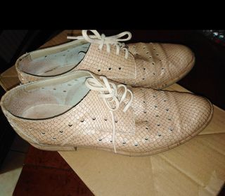 Scarpe beige donna in pelle