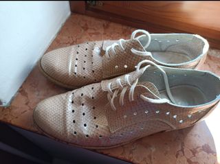 Scarpe beige donna in pelle