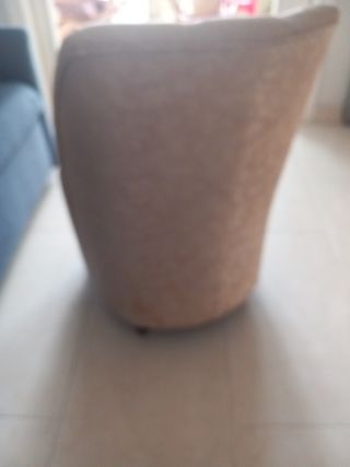 Sillón beige de tela