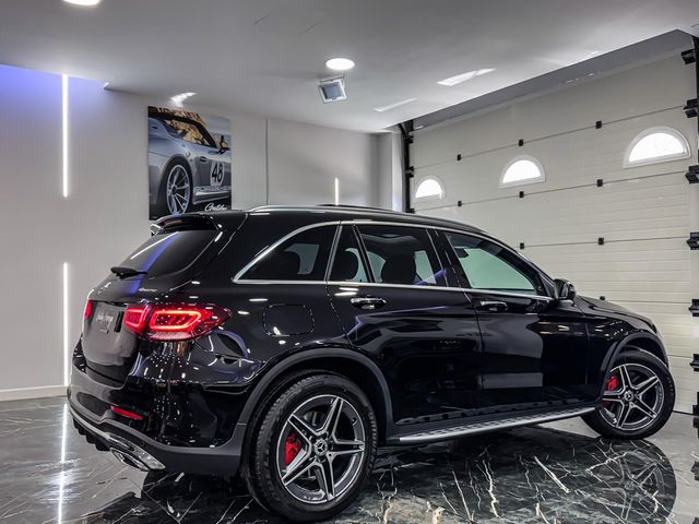 Mercedes-Benz GLC SUV 200D AMG