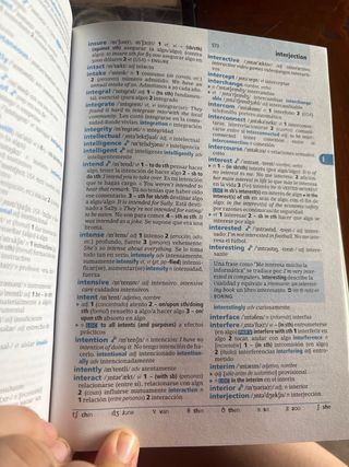 Diccionario Oxford Pocket para estudiantes de i...