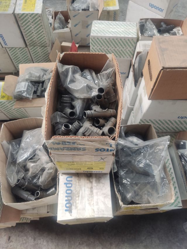 Rebajas! Lote piezas Uponor PEX