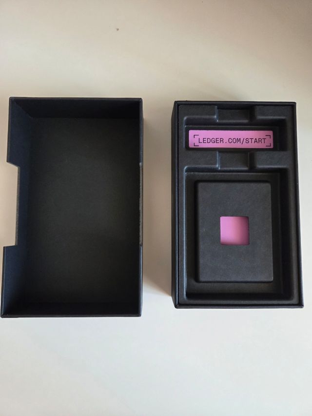 Ledger Nano S Plus - Scatola Vuota
