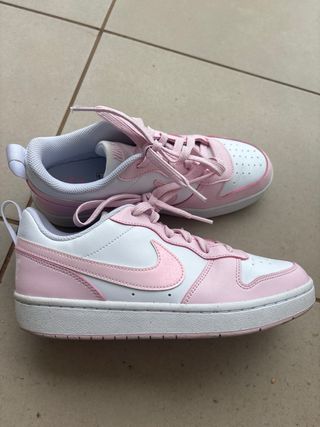 Zapatillas Nike Court Royale - Rosa
