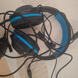 Accessori per Nintendo Switch: controller, cuffie