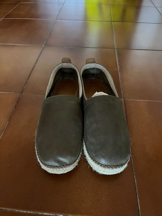 Espadrillas Toni Pons pelle oliva