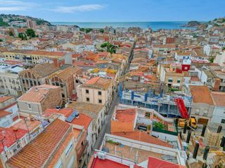 Casa adosada en venta en L'Eixample en Sant Feliu de Guíxols