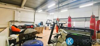 Nave industrial en venta en Camarma de Esteruelas