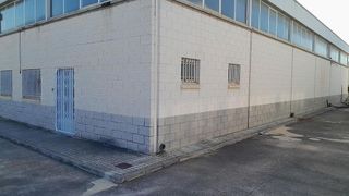 Nave industrial en venta en Yecla
