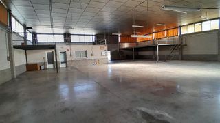 Nave industrial en venta en Yecla