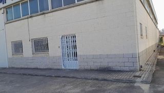 Nave industrial en venta en Yecla