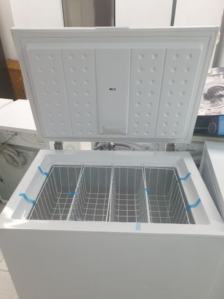 Congelador arcón 95cm - nueva con tara