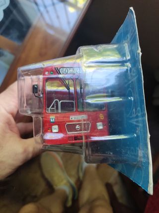 Bus EMT Pegaso 6038 Salvat 1:43