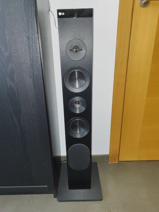 Torre sonido LG RK1
