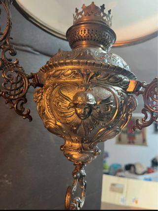 Antigua lámpara de techo estilo vintage
