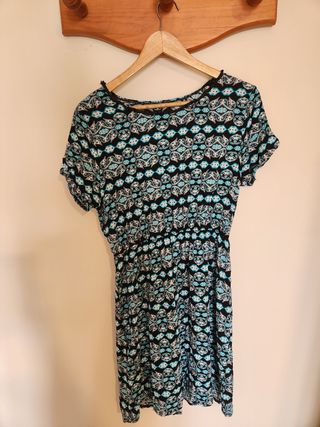 Vestido azul y negro estampado
