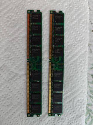 RAM Kingston 2GB - 2 módulos