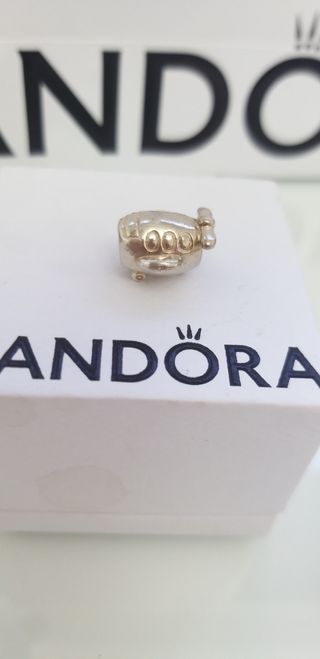 Charm Pandora Avión