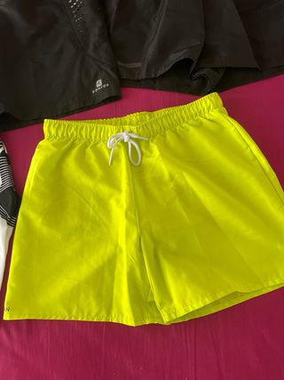 Shorts running hombre - 2 shorts + 2 calcetines. 