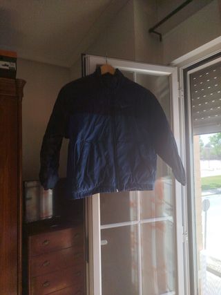 Chaqueta Nike azul niño