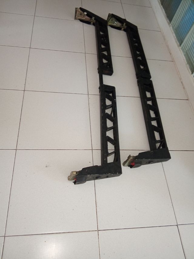 Barras portaequipajes coche