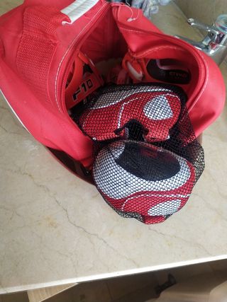 Patines Ferrari niño se an usado una vez 