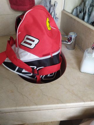 Patines Ferrari niño se an usado una vez 