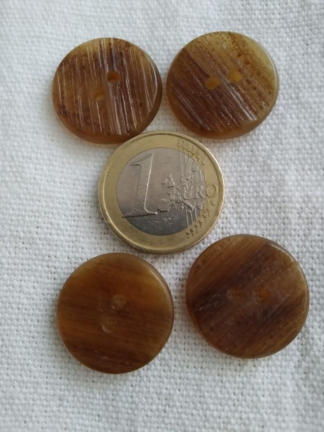 4 Botones Marrón - Vintage