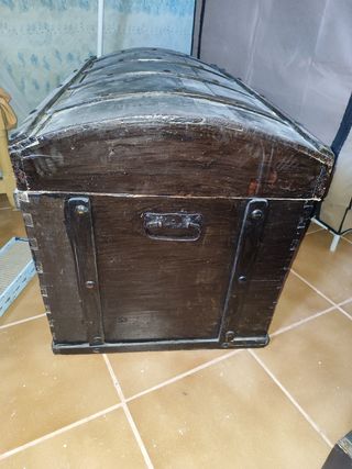 Arcón madera antiguo