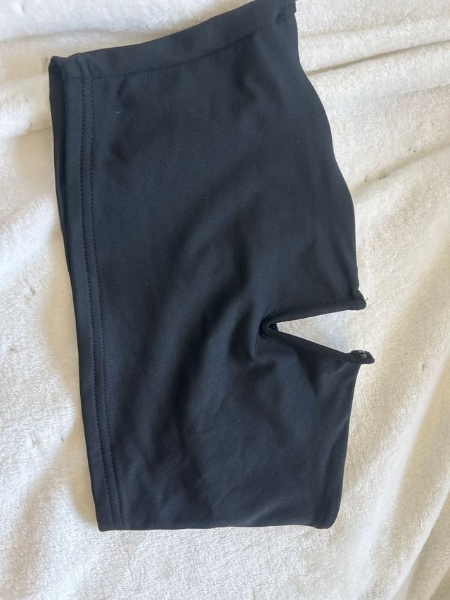 Top negro sin tirantes