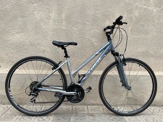 Bicicleta Trek híbrida