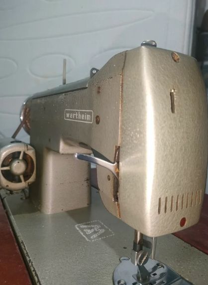 Máquina coser Wertheim antigua