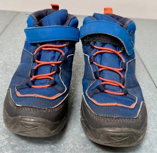 Botas montaña niño/a talla 32 