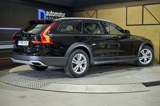 Volvo V90   2.0 D4 AWD Auto 