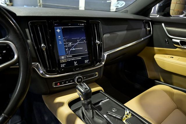 Volvo V90   2.0 D4 AWD Auto 
