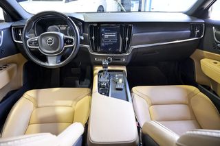 Volvo V90   2.0 D4 AWD Auto 