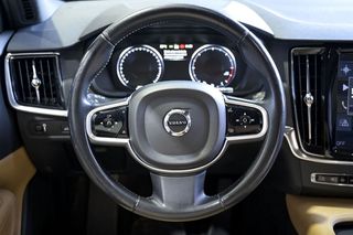 Volvo V90   2.0 D4 AWD Auto 