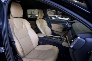Volvo V90   2.0 D4 AWD Auto 
