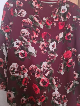 Blusa floral talla 44 - 9€