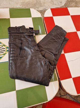 Chaqueta y pantalon de cuero para moto
