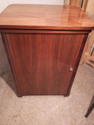 ESTUPENDA Máquina coser Alfa con mueble