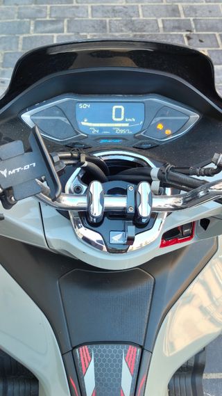 Honda PCX 125cc - Scooter Gris