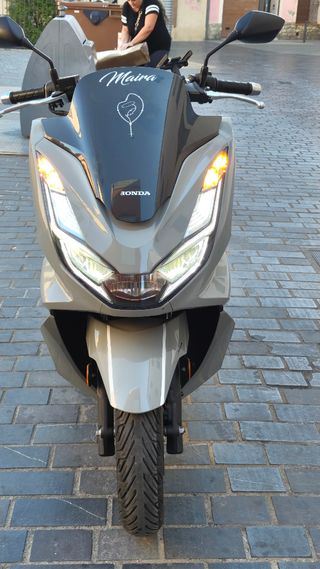 Honda PCX 125cc - Scooter Gris