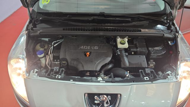 Peugeot 5008 2010