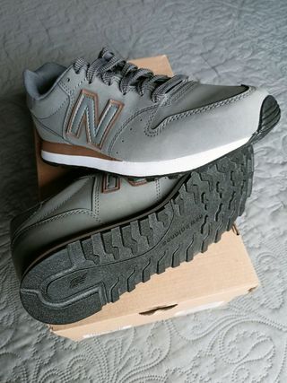 Zapatillas New Balance 500 gris talla 40