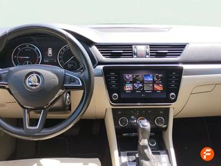 Skoda Superb Combi 2.0 TDI 110kw (150cv) DSG SportLin