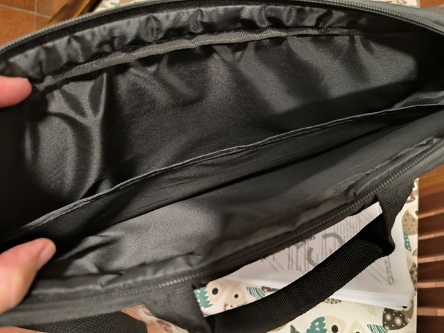 Maletín portátil negro