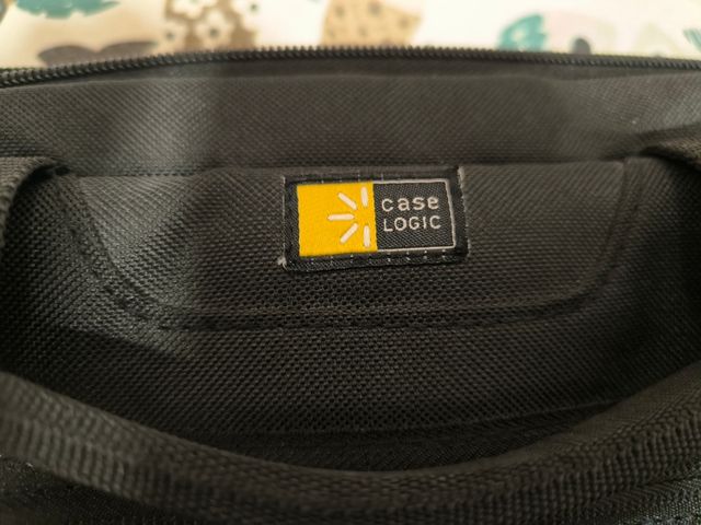 Maletín portátil negro