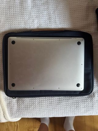 MacBook Air 13" - i5, 8GB